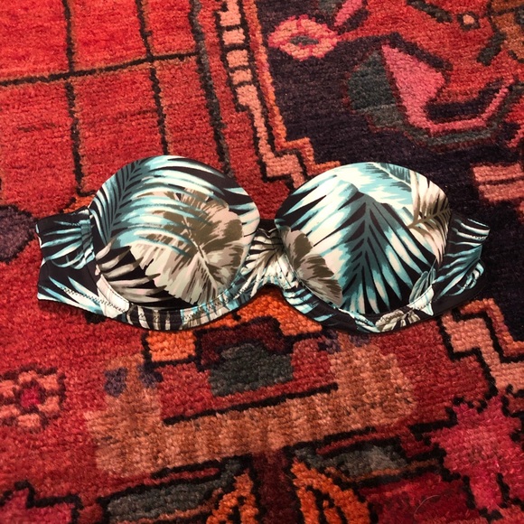 PINK Victoria's Secret Other - Victoria’s Secret PINK padded strapless bra